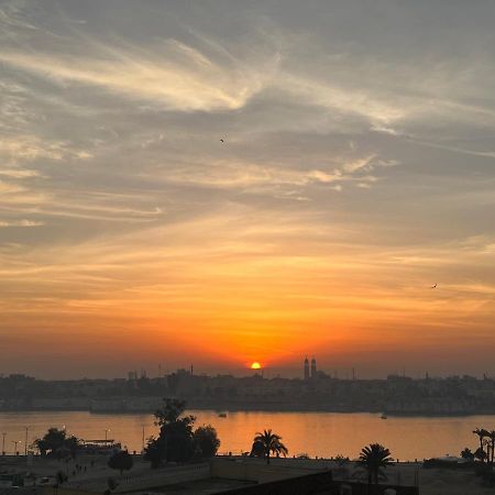 Hotel Harmony House Luxor Esterno foto