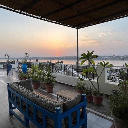 Hotel Harmony House Luxor Esterno foto