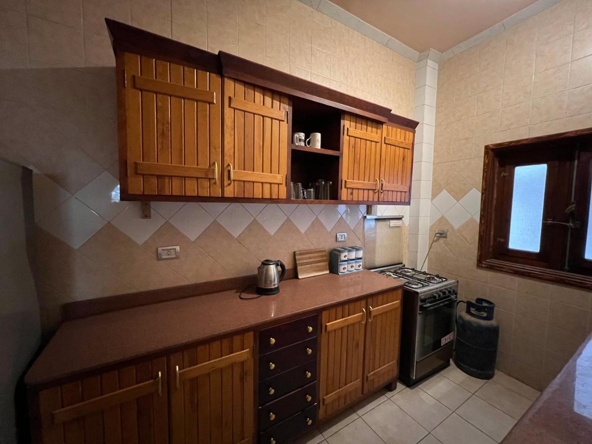 Hotel Harmony House Luxor Esterno foto