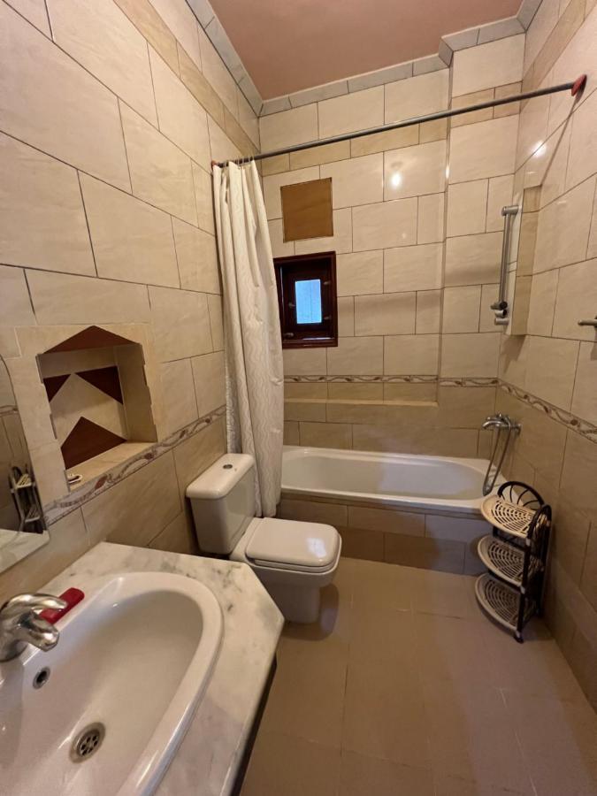 Comfy Apartments In Harmony House - Nile View Luxor Esterno foto