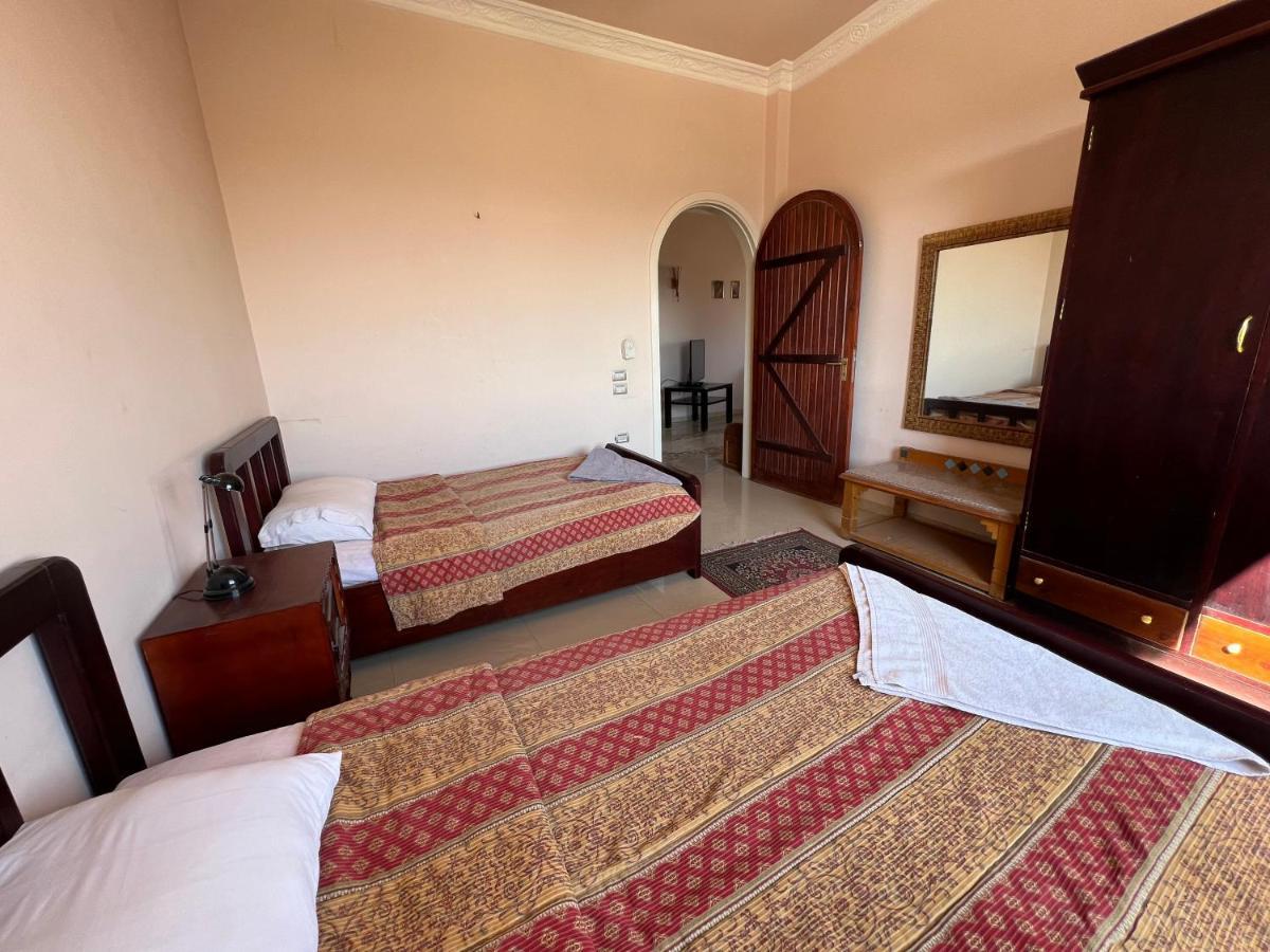 Hotel Harmony House Luxor Esterno foto