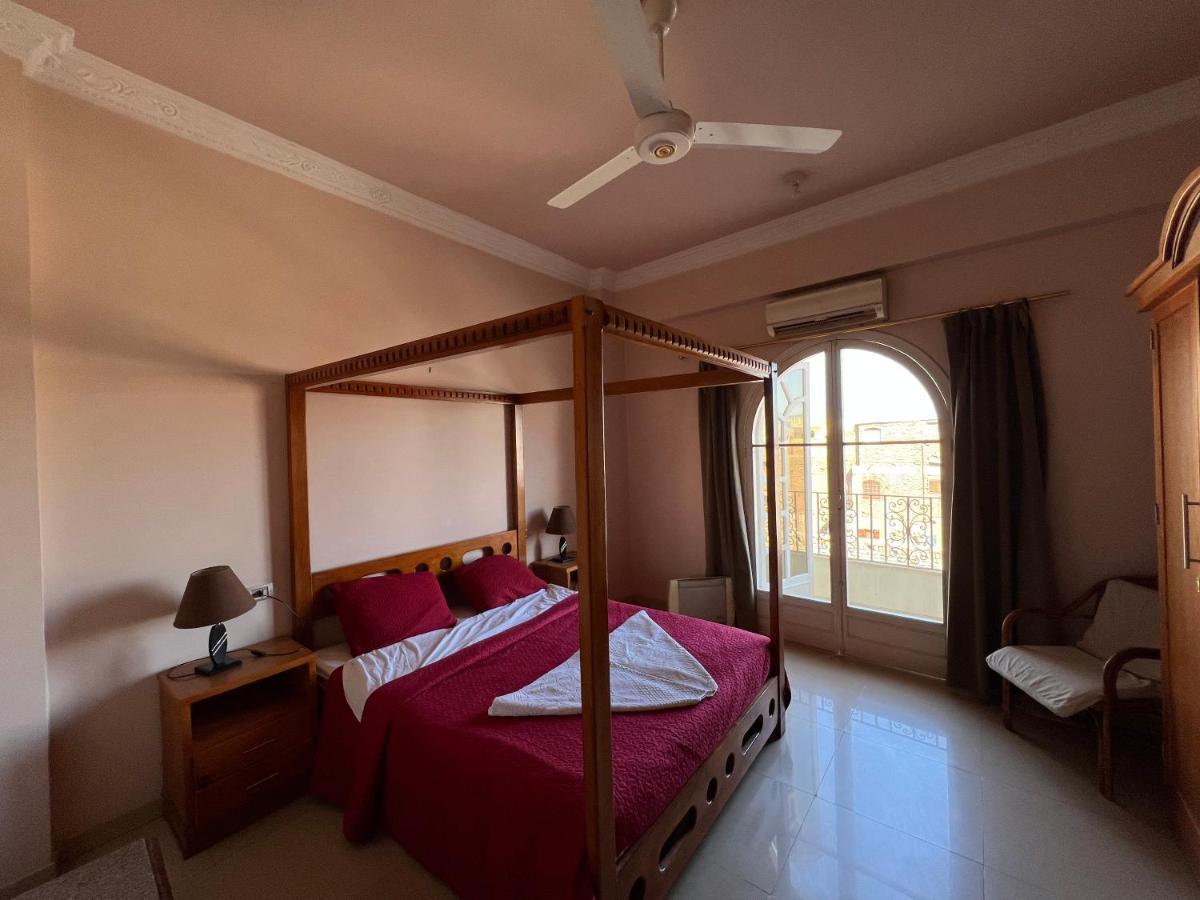 Hotel Harmony House Luxor Esterno foto