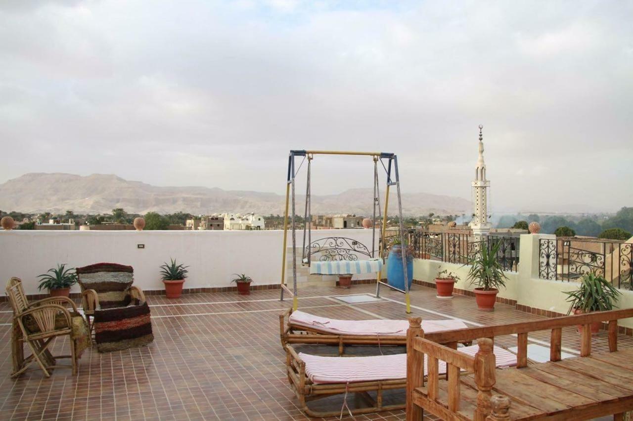Hotel Harmony House Luxor Esterno foto