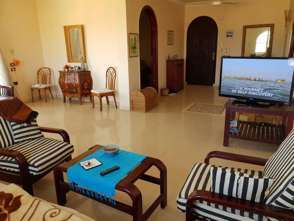 Hotel Harmony House Luxor Esterno foto